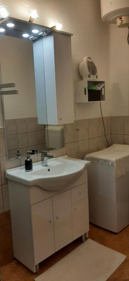 Avar Vendeghaz Matrafured Buitenkant foto